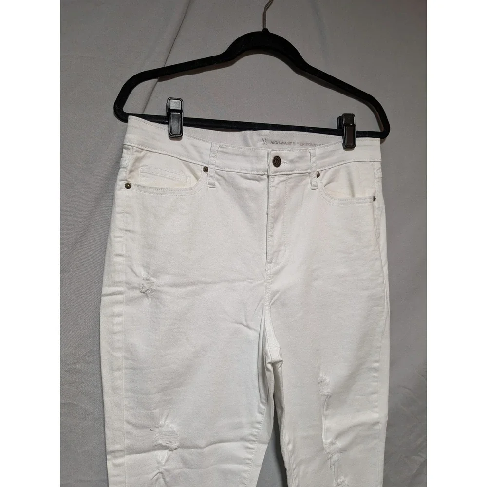 New York & Co White Distressed High Rise‎ Skinny Capri Jeans Raw Hem Women's 14